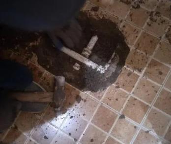 京山卫生间漏水维修公司为您分享下卫生间渗水如何处理及注意事项
