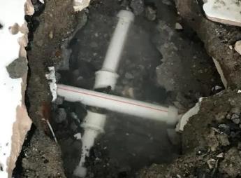京山阳台漏水维修公司为您分享楼上楼下漏水怎么处理